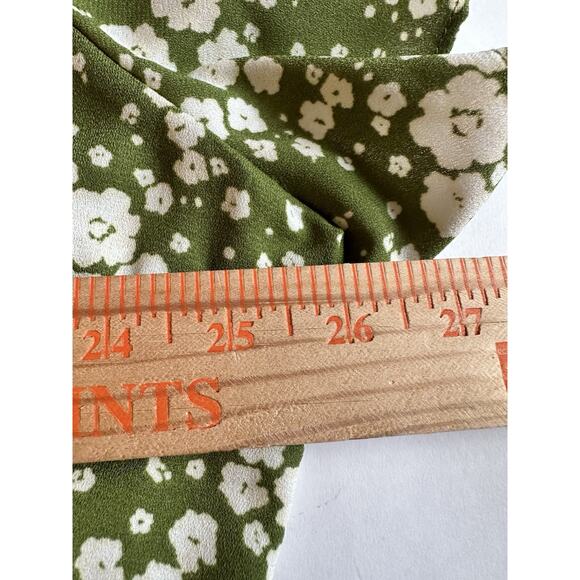 LC Lauren Conrad Ditsy Floral Flutter Sleeve Wrap Dress Cottage Core Sz Plus 2X - Picture 8 of 12